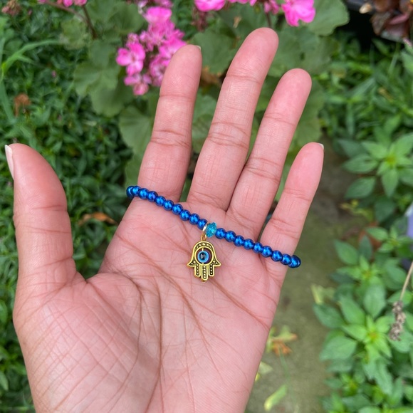 🪬Hamsa Evil Eye Glass Bead Stretch Stackable Bracelet🪬 - Picture 3 of 4